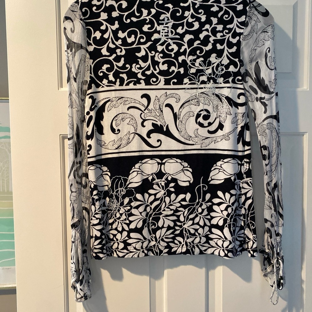 Cache Black and White Graphic Blouse - Picture 6 of 6